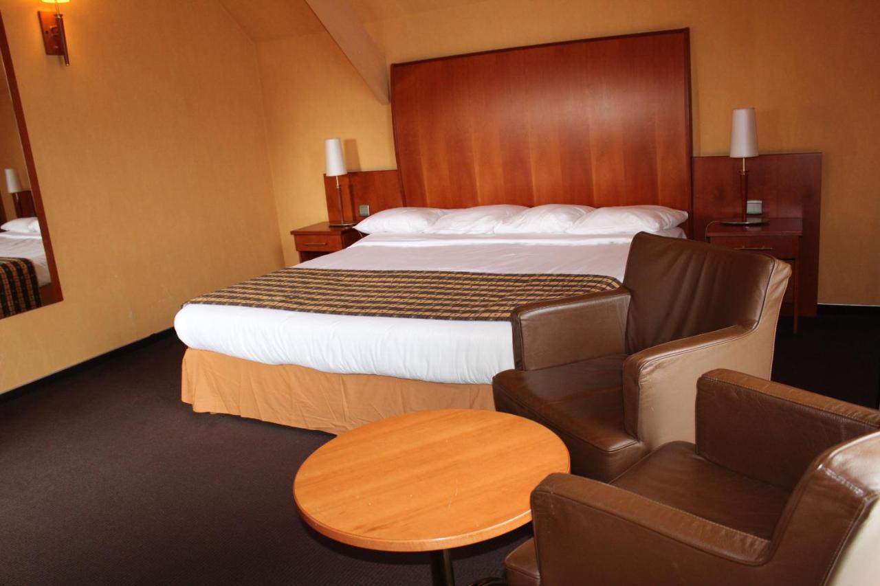 Hotel De Notelaer Борнем Екстериор снимка